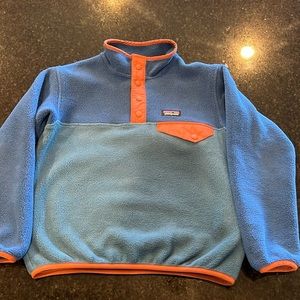 Patagonia fleece size extra small 5-6
